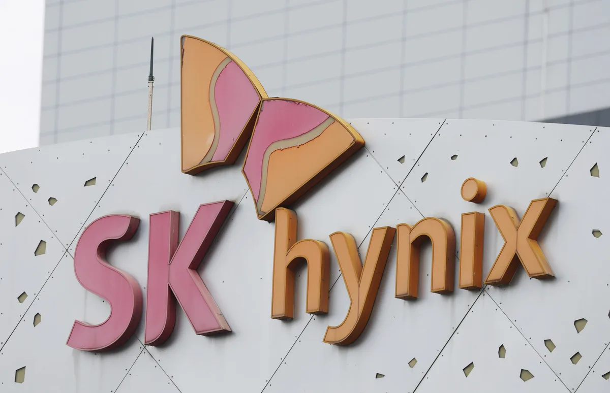 [특징주] 40조 자사주 소각에…SK하이닉스, NXT서 낙폭 회복
