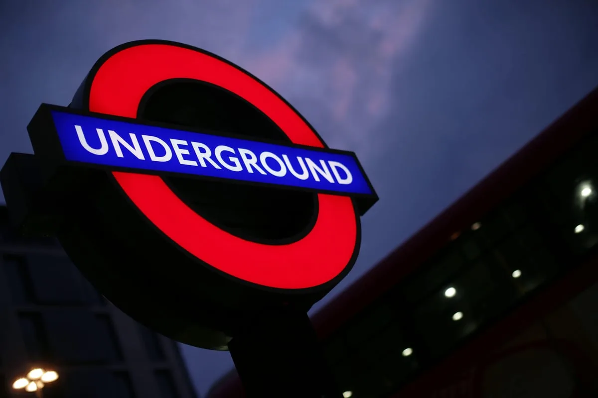 London travel news LIVE: Central line disruption in tough morning for Tube passengers