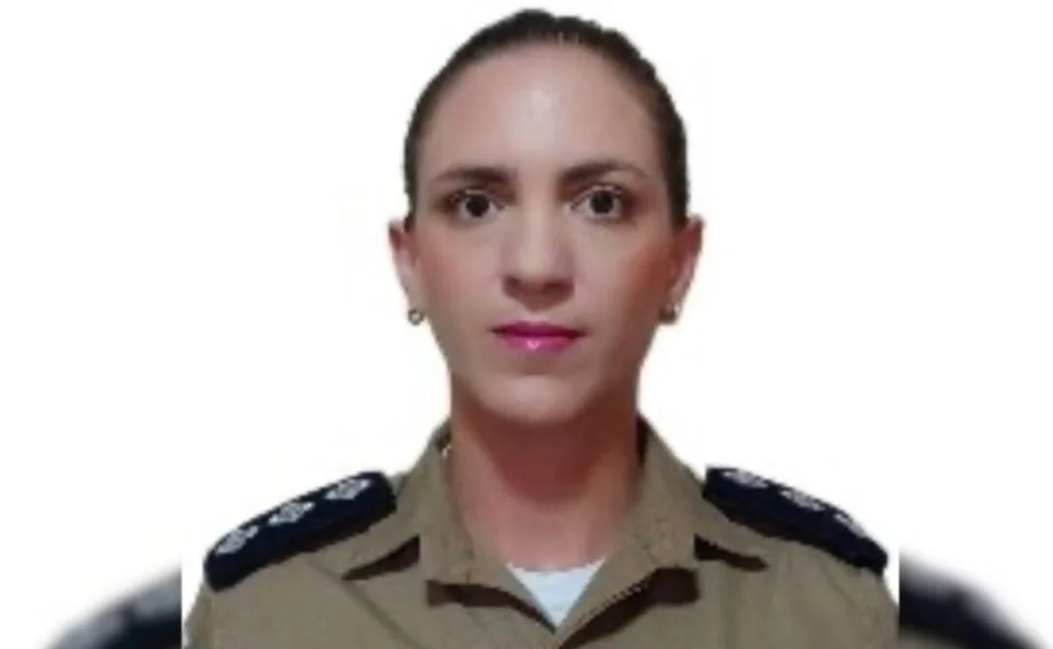 Sargento é denunciado por feminicídio de esposa capitã da PM após agressões e asfixia
