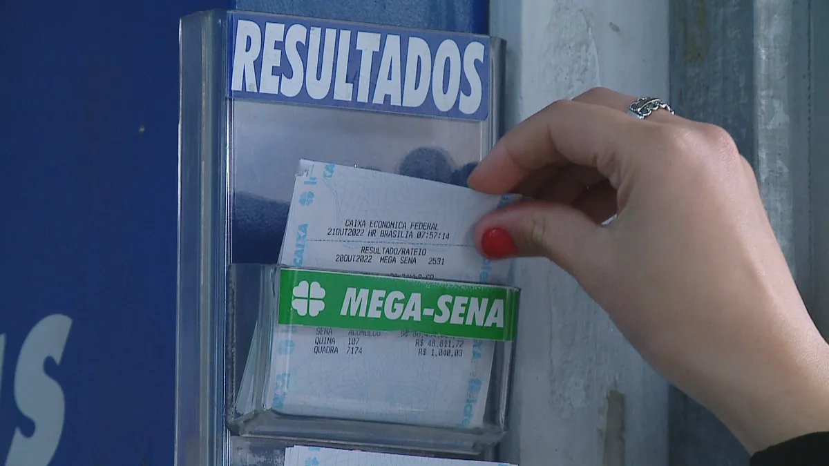 Duas apostas do Paraná acertam cinco números da Mega-Sena e ganham prêmios; veja cidades e valores