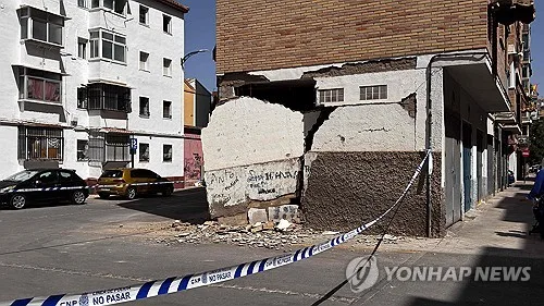 스페인 그라나다 인근 규모 4.8 지진…알람브라 관람 제한
