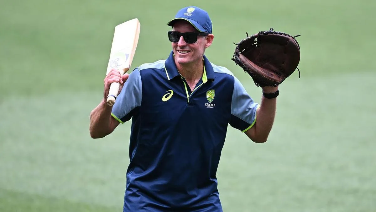 Hussey considering coaching role with England for Ashes