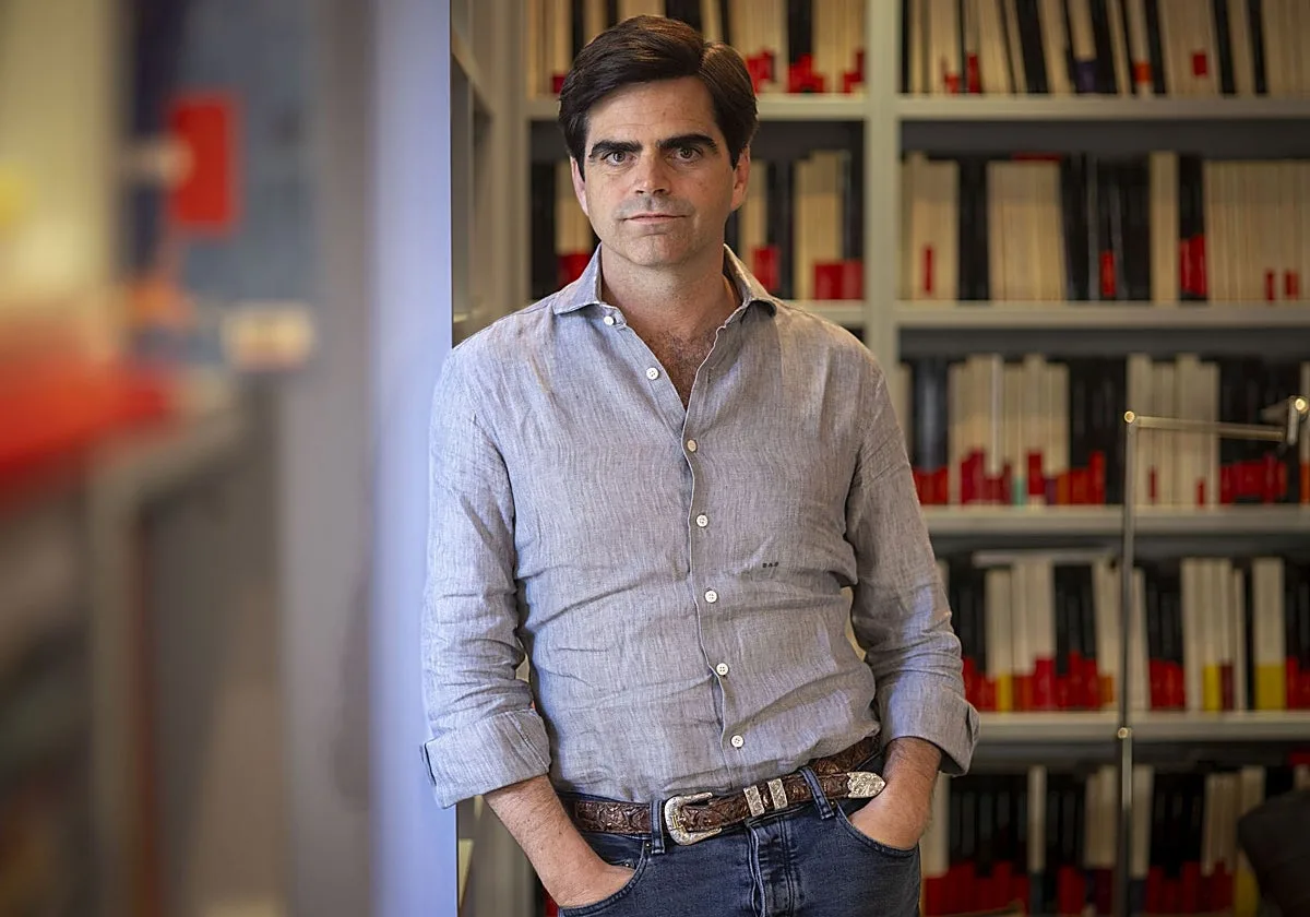 Diego del Alcázar: «El mito de la caverna es un teléfono móvil, donde vemos 'reels' en lugar de sombras»