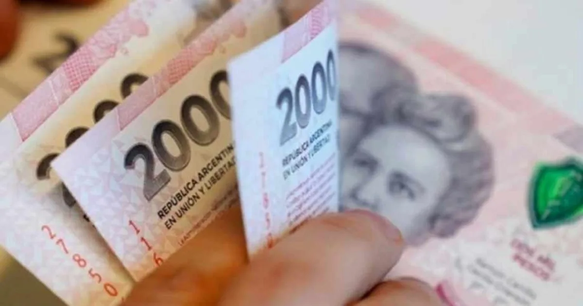 El Gobierno busca fijar un salario mínimo de $1 millón para las nuevas paritarias