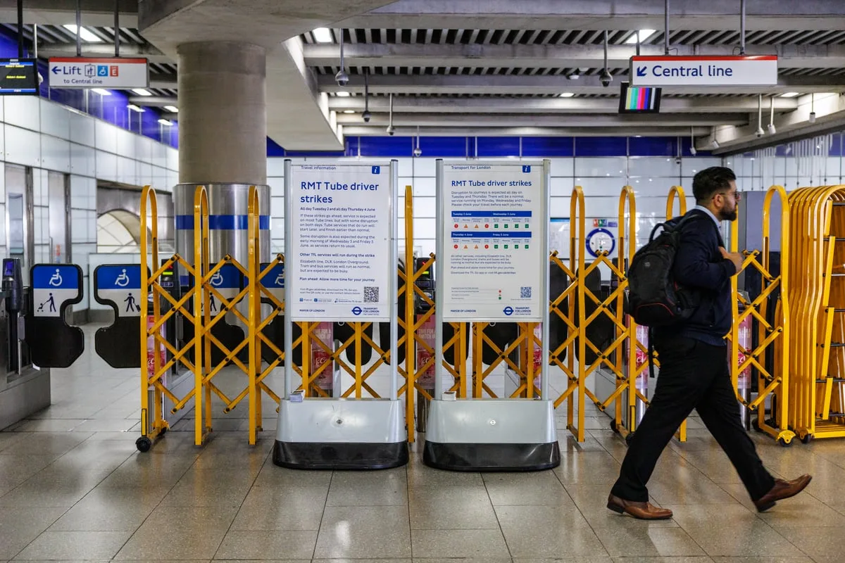 Tube strike warning after RMT passes new walkout mandate in row over four-day week for drivers