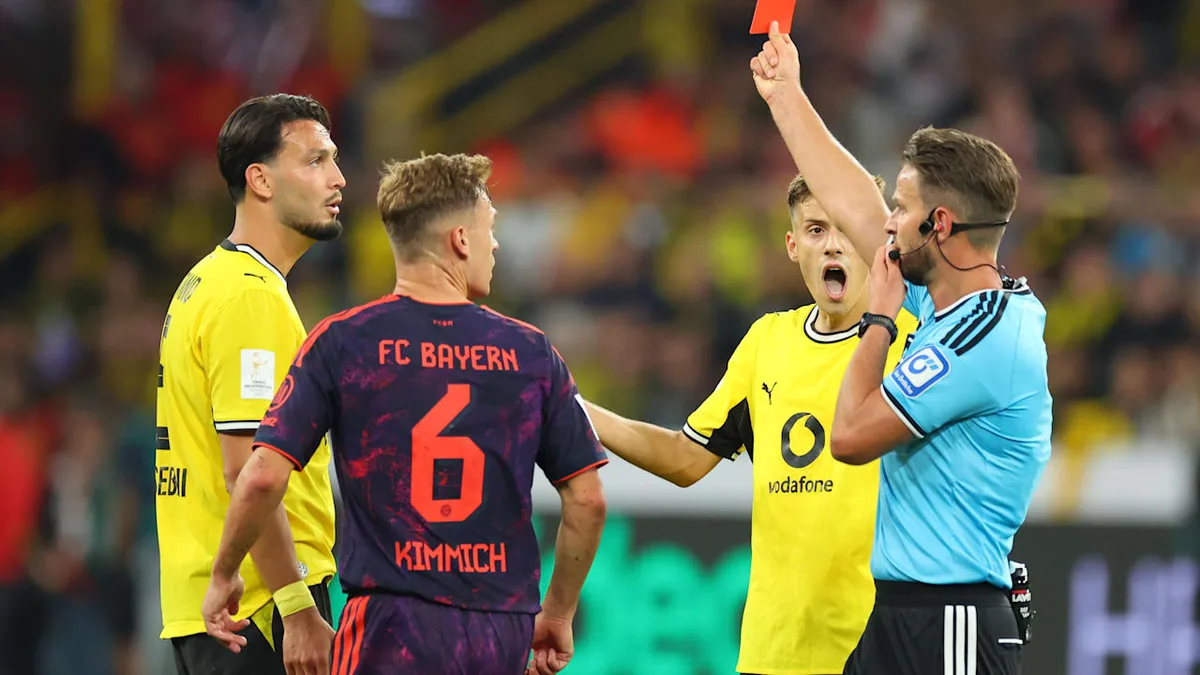Kurz vor Schluss - BVB-Sportdirektor sauer wegen Roter Karte!