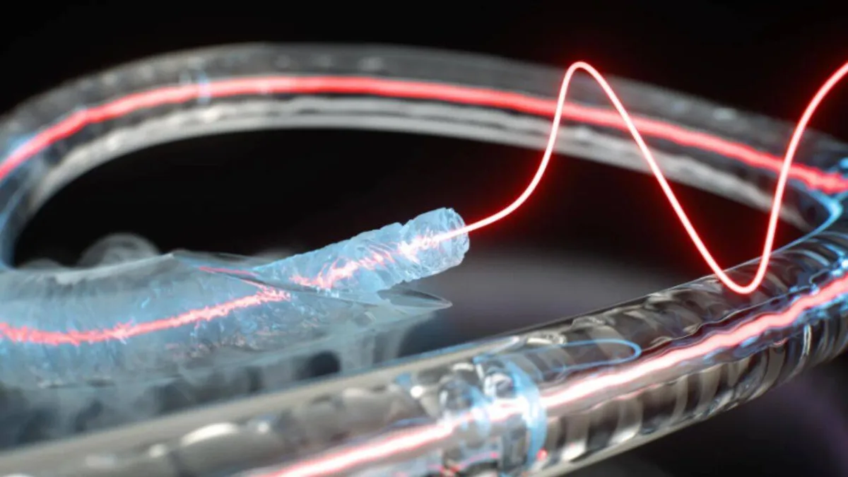 Freezing liquid inside optical fibre makes light and sound interact 1,000 times more strongly