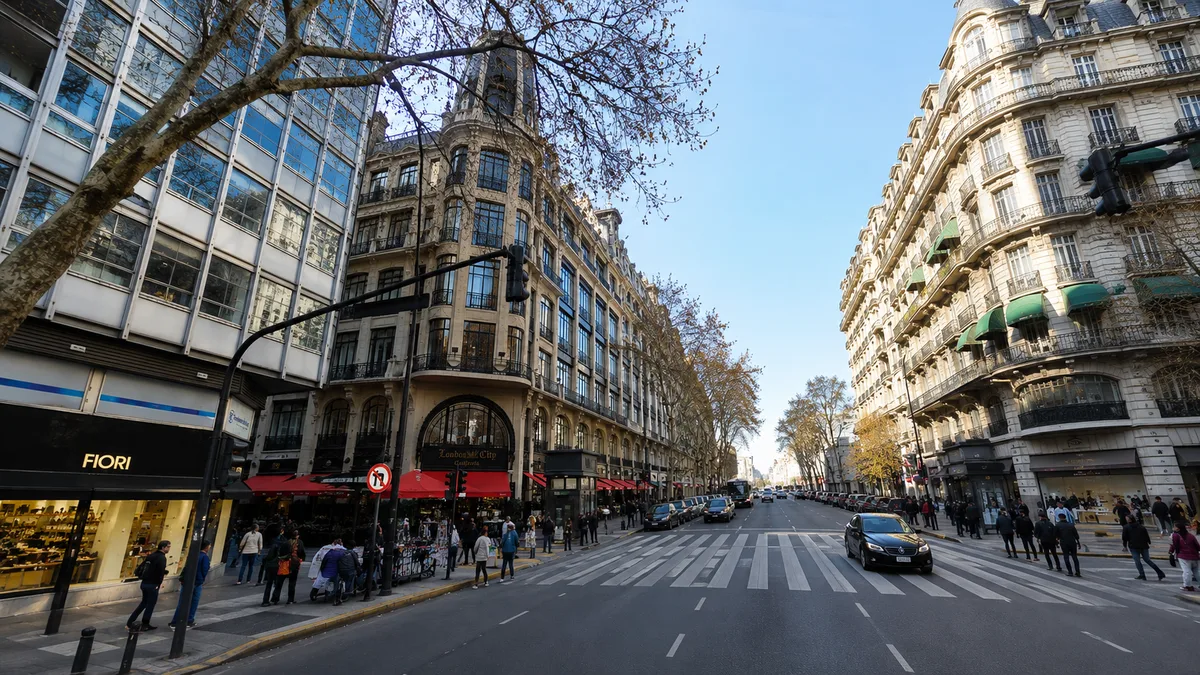 Quieren recuperar la Avenida de Mayo: cómo es la campaña para devolverle su brillo histórico y ponerla en valor