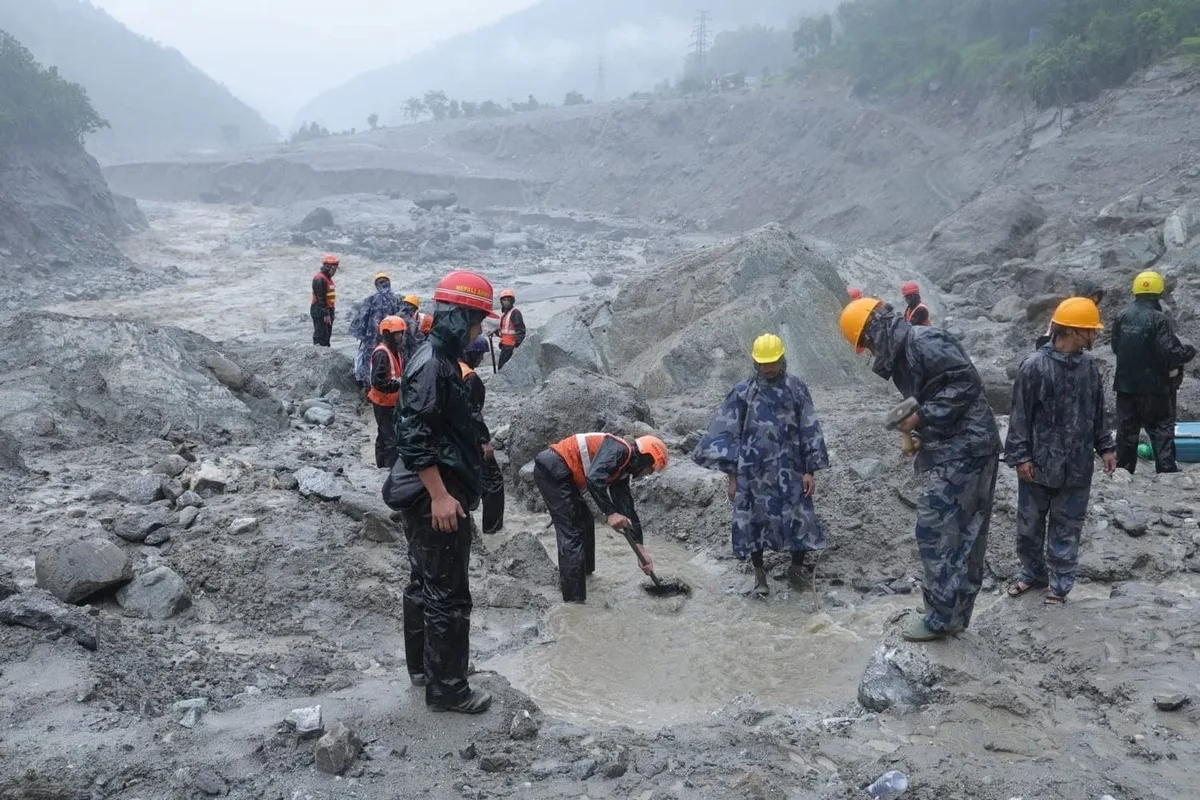Aumentan a 669 los muertos y 2.362 desaparecidos en Nepal por la riada en el municipio de Rasuwa