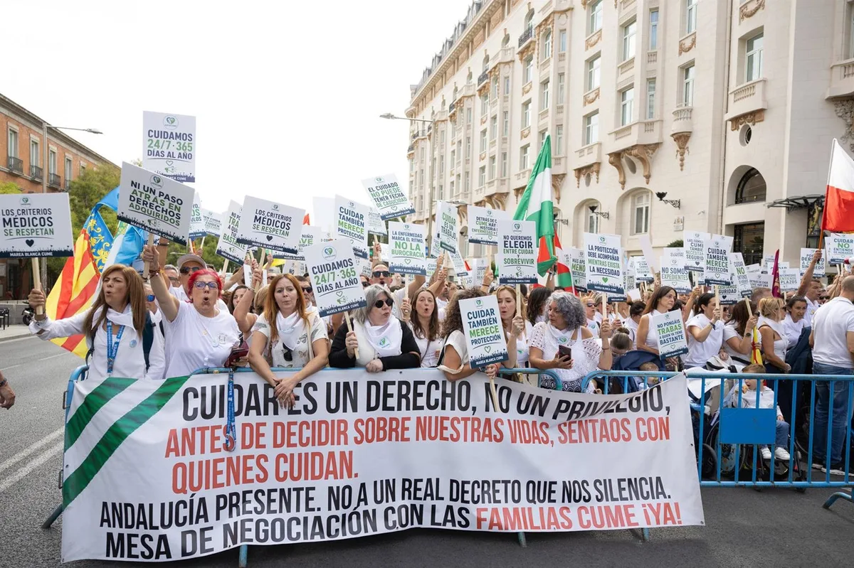 El PP presentará mociones en todos los ayuntamientos para pedir al Gobierno que amplíe las ayudas a las familias CUME