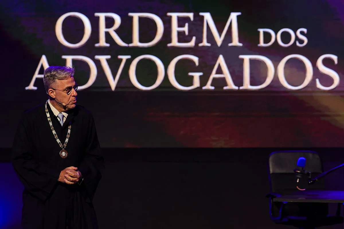 Novo Código de Processo Penal já está a gerar multas a advogados e OA vai escrutinar decisões