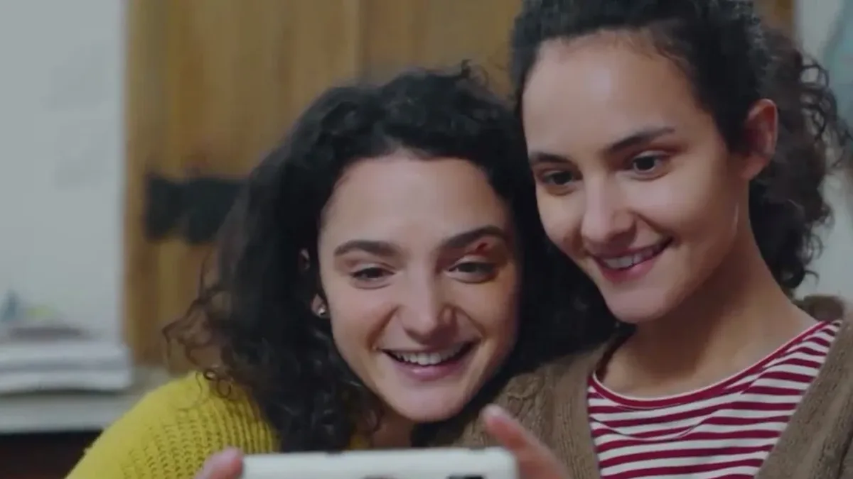 Exclu. Plus belle la vie : "C’était tellement chaotique ", Pauline Bression (Emma) pour ou contre le retour de sa soeur Camille ?