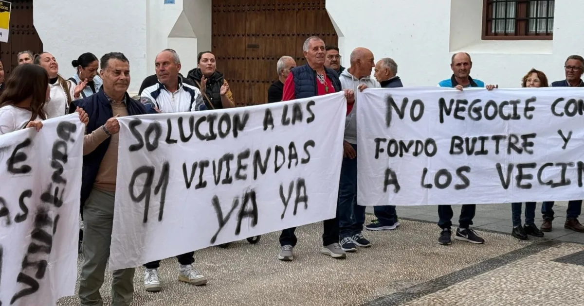 Seis años de incertidumbre y un fondo buitre: 91 familias de Écija siguen sin saber si podrán conservar sus casas