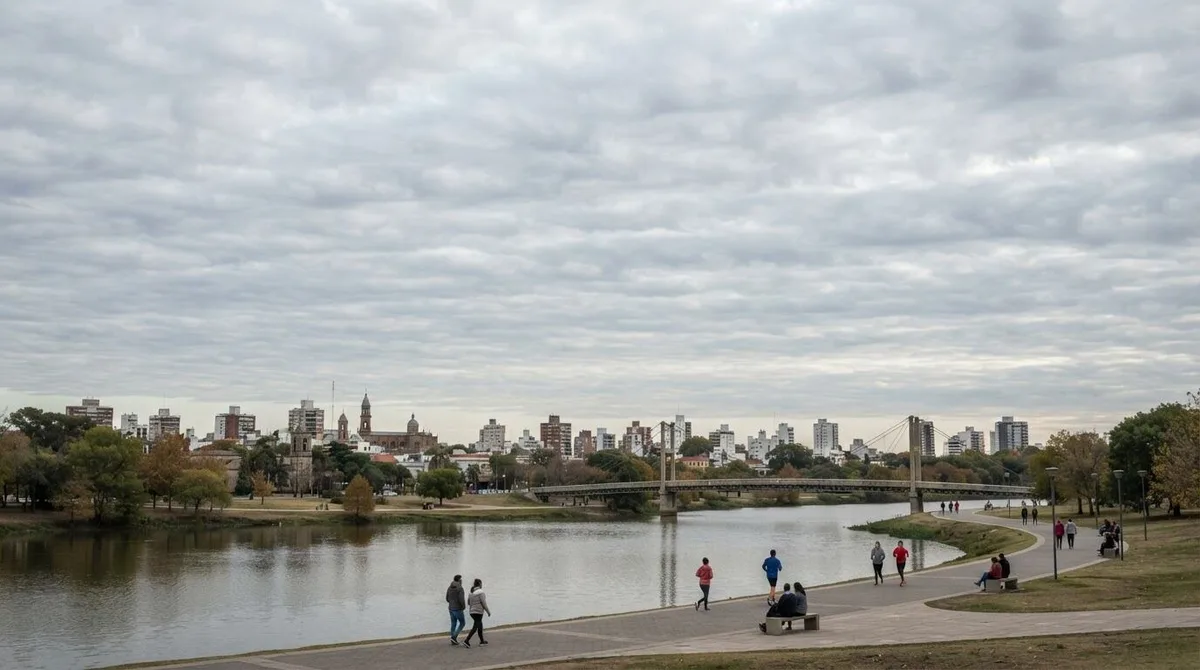 Clima en Santa Fe hoy domingo 13 de septiembre: cielo cubierto y temperaturas frescas