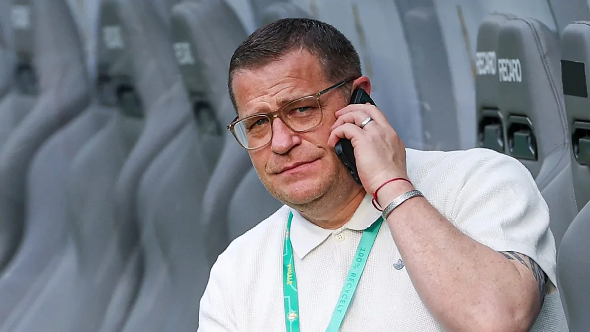 Interne Kritik - Eberl-Vertrauter vor Bayern-Aus