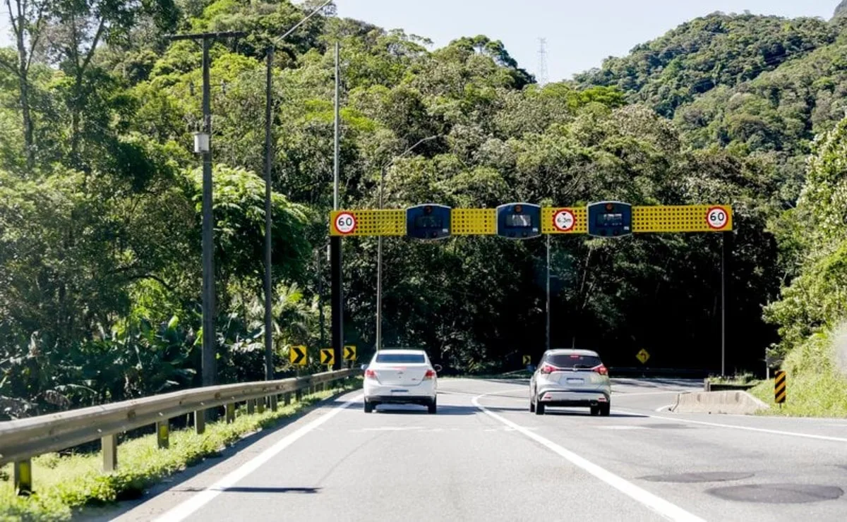 Motoristas devem ficar atentos: aferição de radares bloqueia trechos da BR-376 em Guaratuba; veja quando