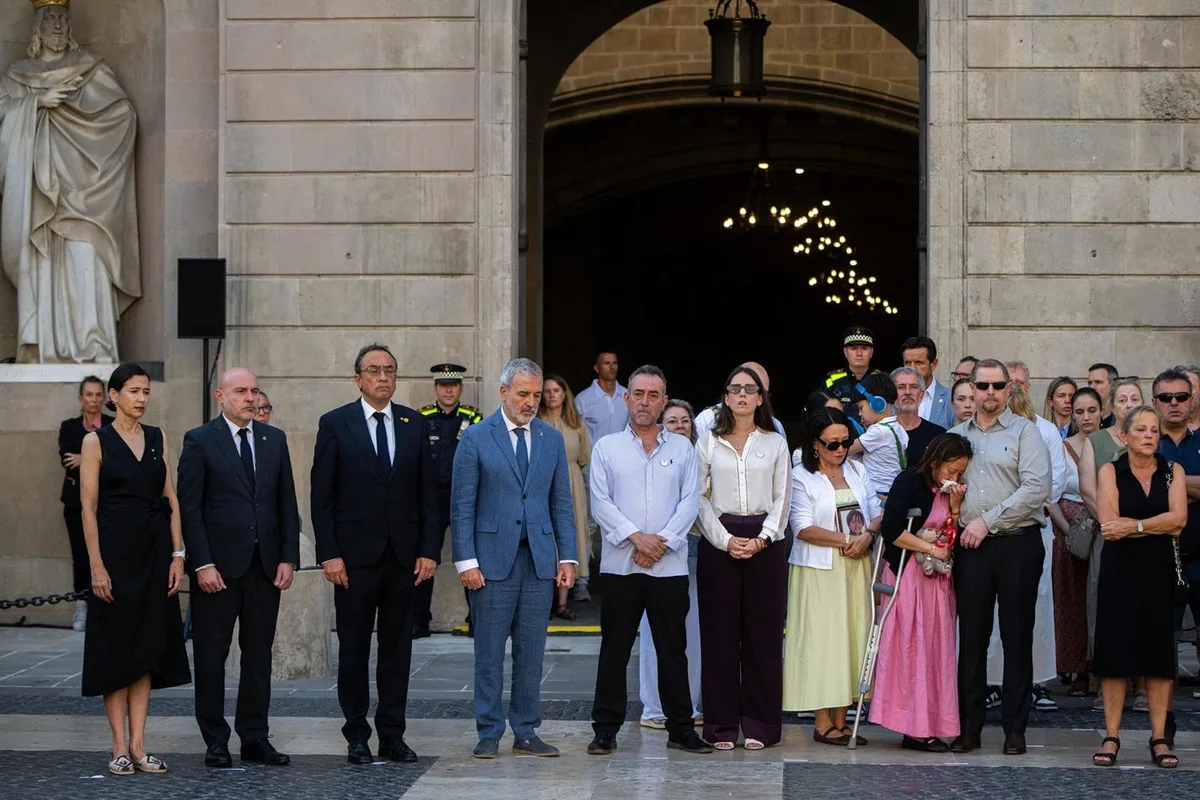 Autoridades, víctimas y familias recuerdan los atentados del 17A con una defensa de "la vida y la convivencia'