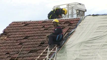 "On est à bout" : deux jours après l'orage qui a détruit leur village, les habitants dépassés face à l'ampleur des dégâts