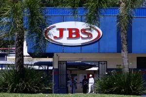 Caminhão da JBS roda mais de 500 mil km abastecido exclusivamente com biodiesel