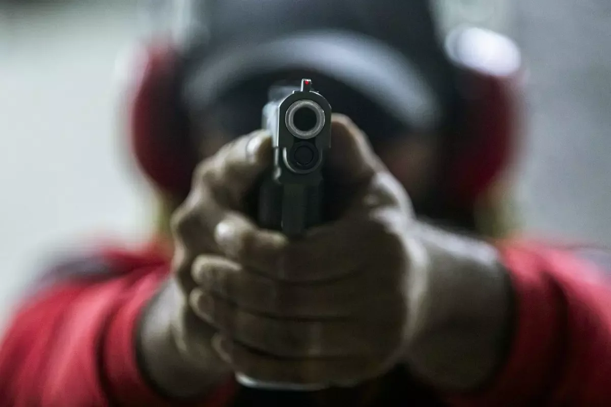 Arma falha ao atirar em policial e homem é denunciado em SC