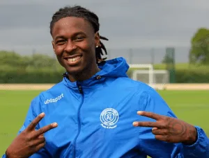 Jogador de futebol Quévin Castro morre aos 25 anos em Portugal