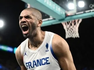 COMMENTAIRE. Nicolas Batum tire sa révérence, le gamin normand discret est devenu une référence avec les Bleus et en NBA