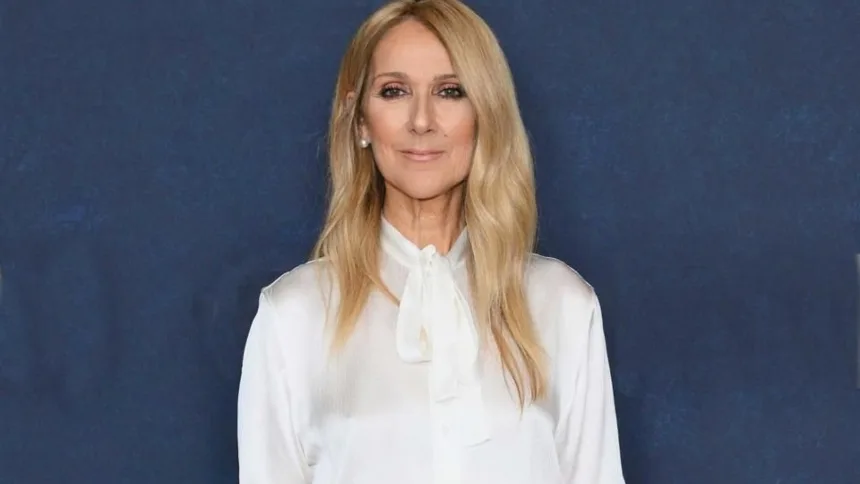 Susto en París: Así fue la caída que sufrió Céline Dion en pleno concierto, su reacción conmovió a todos