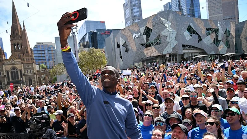 ‘What if I just, you know, quit?’ Kipchoge’s advice for runners at every stage of the marathon