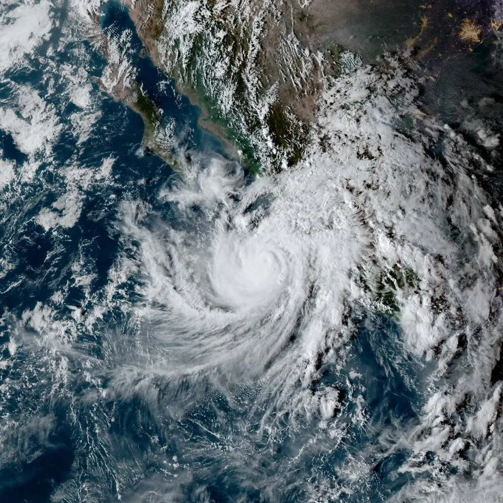 Hurricane Simon and Post-Tropical Storm Rachel Bring Flood Risks to Mexico and Southwestern U.S.