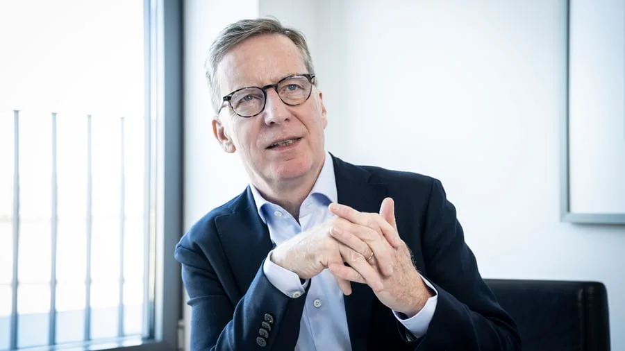 Michael Hüther: „Dürfen nicht die Scheuklappen aufsetzen, sobald der Begriff Euro-Bonds fällt“