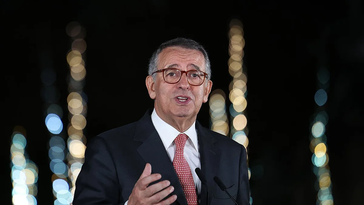 Seguro promulga Lei de Estrangeiros, após luz verde do Tribunal Constitucional