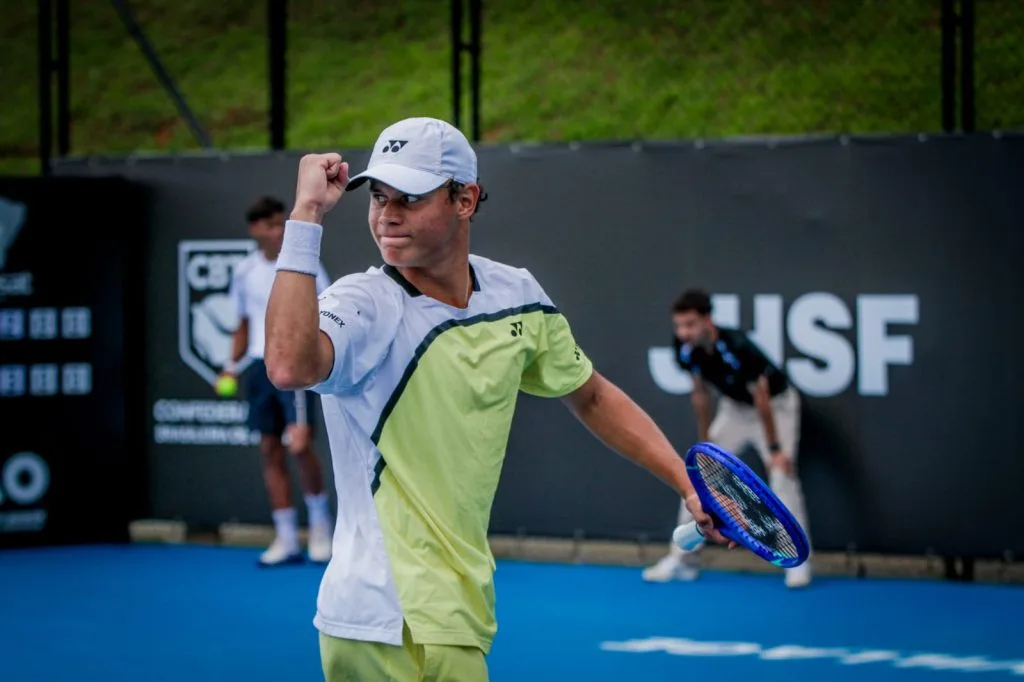 Livas Damázio vai para a final do Australian Open Junior Series South America