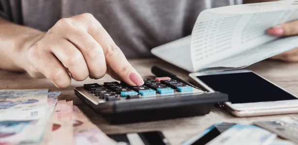 Passou do horário? Veja quanto sua empresa te deve por cada hora extra