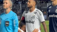 Neymar bebe toda água da garrafa do goleiro Walter e momento viraliza; veja