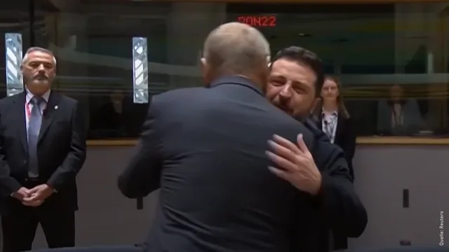 EU-Gipfel: Video: Umarmungen für Wolodymyr Selenskyj