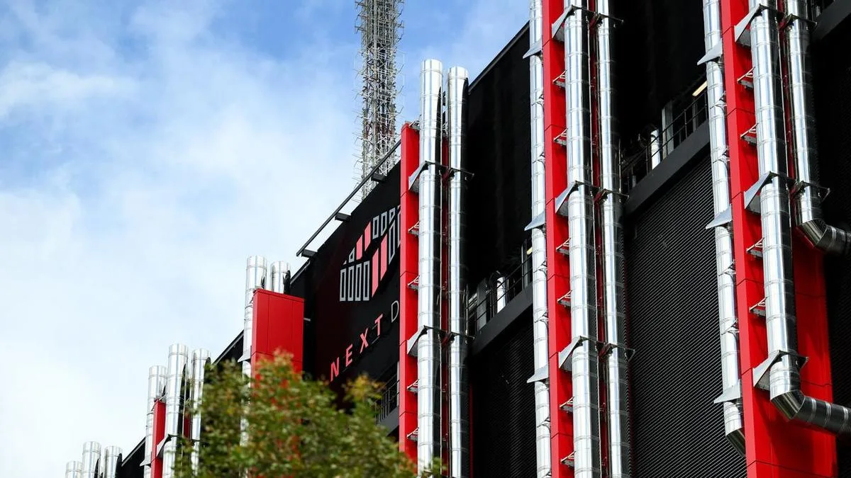 'Red hot' with anger: city residents face AI inquiry