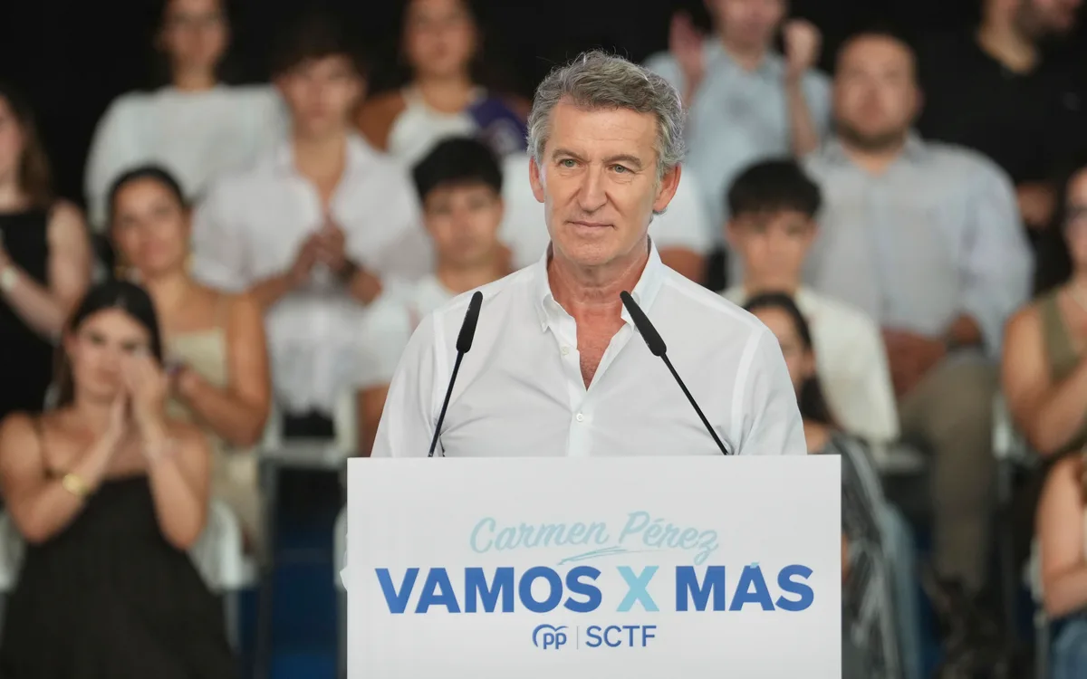 Feijóo denuncia que la situación de España es la "más delicada" de su historia tras la "invasión" en Ceuta