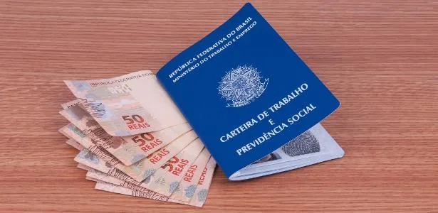Quem começou a trabalhar no meio do ano ganha quanto de 13º? Faça o cálculo