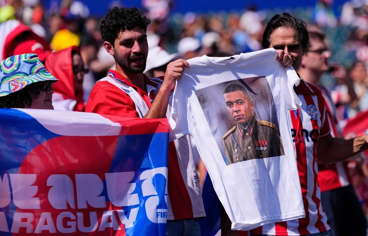 « Il y a une partie un peu moins drôle »… Kylian Mbappé réagit pour la première fois au mème de Mobutu