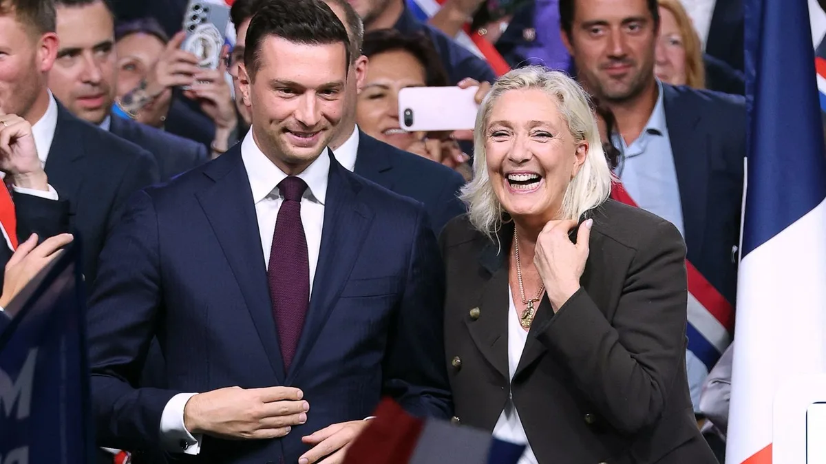 La Russie ne peut "dicter la politique de la France par la menace", selon Marine Le Pen et Jordan Bardella