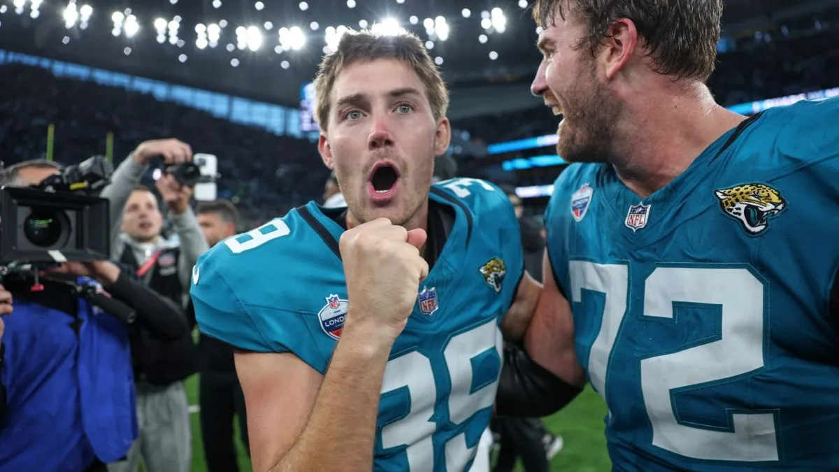 Jaguars come back to beat Eagles in wild London finish