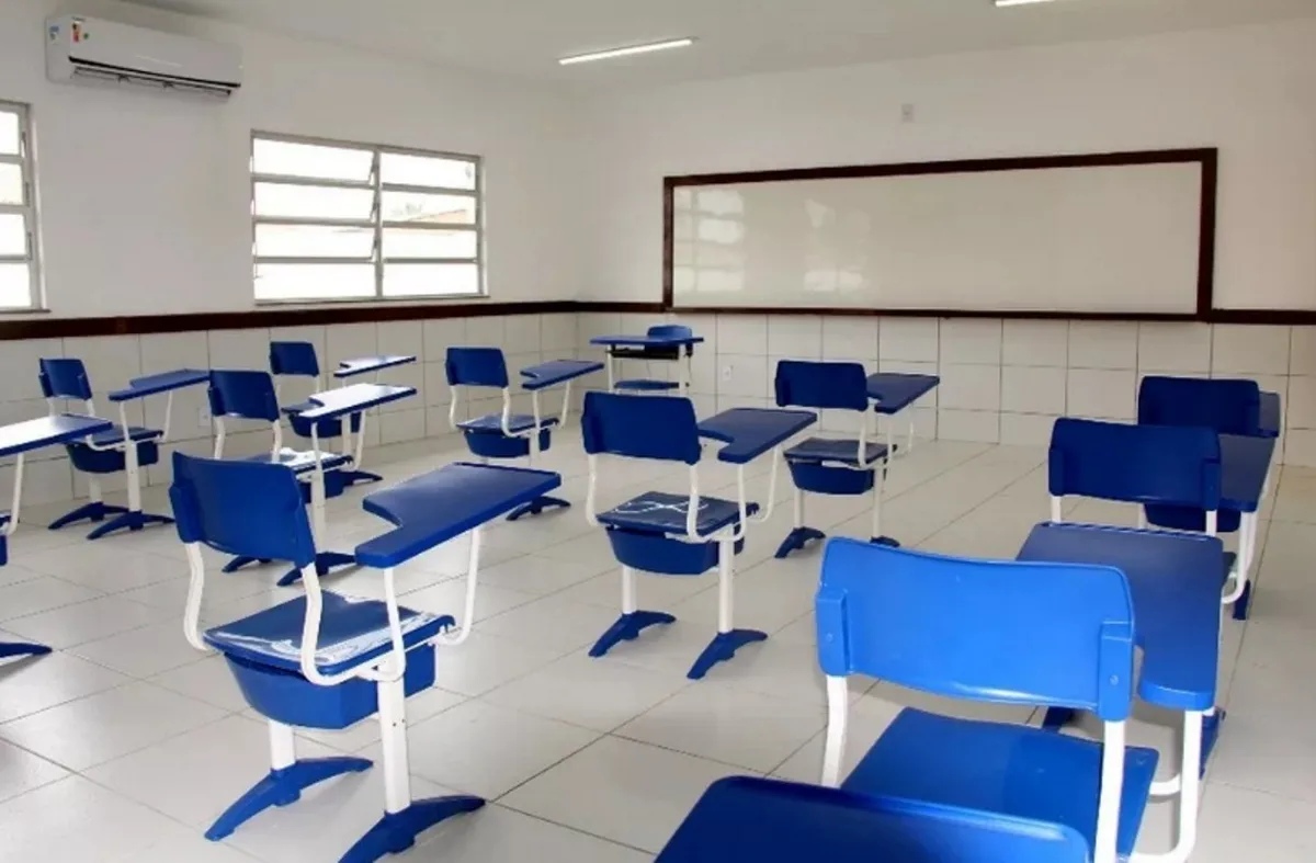 TRF-5 condena professor de SE por constrangimento e importunação sexual contra estudantes adolescentes