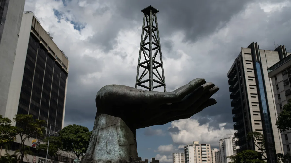Venezuela estudia abandonar la OPEP en un gesto hacia Estados Unidos