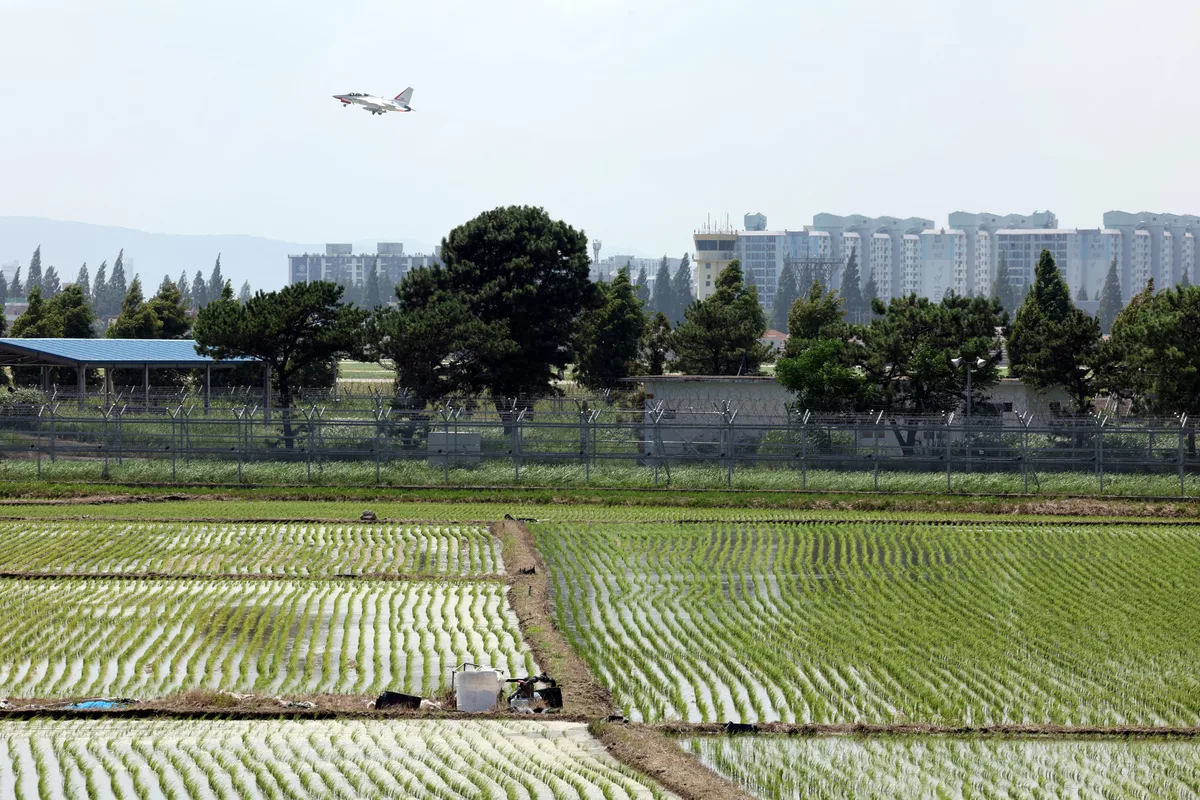 [특징주] 금호전기, ‘호남 반도체 클러스터’ 호재에 장 초반 26%대 급등… 15거래일 간 135%↑