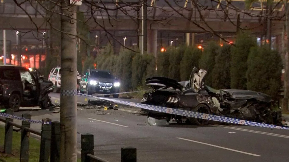 Carjacker killed when thrown from car in wild crash in Richmond, Melbourne