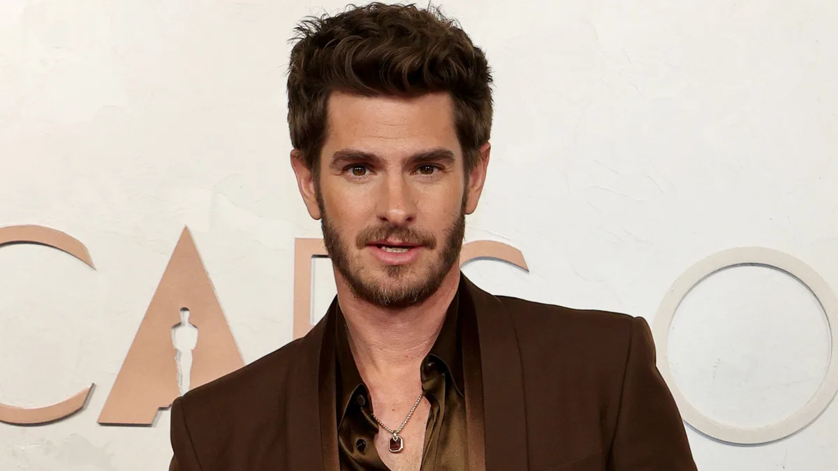 Andrew Garfield revela ter conta secreta no Instagram e confessa vício em um tipo de vídeo: “É bem sombrio” Andrew Garfield revela ter conta secreta no Instagram e confessa vício em um tipo de vídeo: “É bem sombrio”