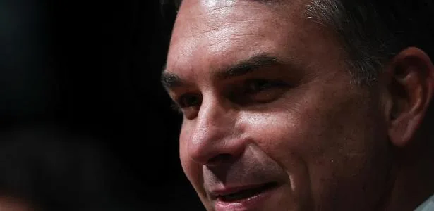 Flávio Bolsonaro na última pesquisa Quaest para presidente: veja números do 2º turno