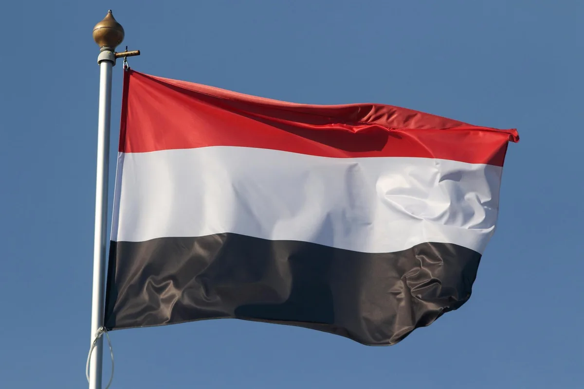 Dirigente yemení acusa a los hutíes de bloquear la paz y exige recuperar Saná y las instituciones del Estado