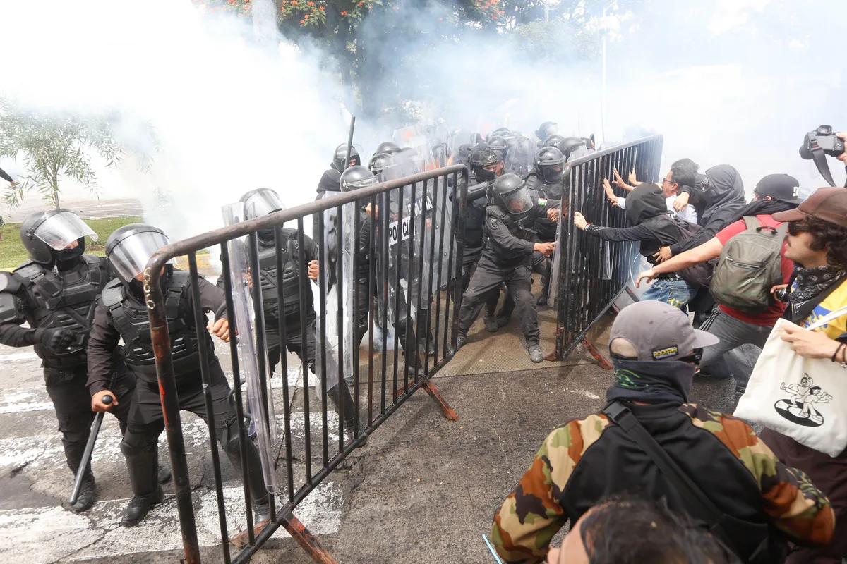 Jalisco: difunden lista de manifestantes detenidos tras protesta por agua contaminada
