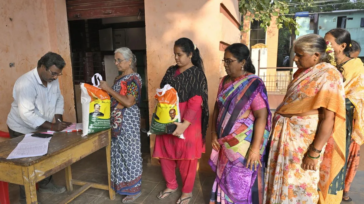 CPI(M) demands regular supply of essential commodities in ration shops in Puducherry